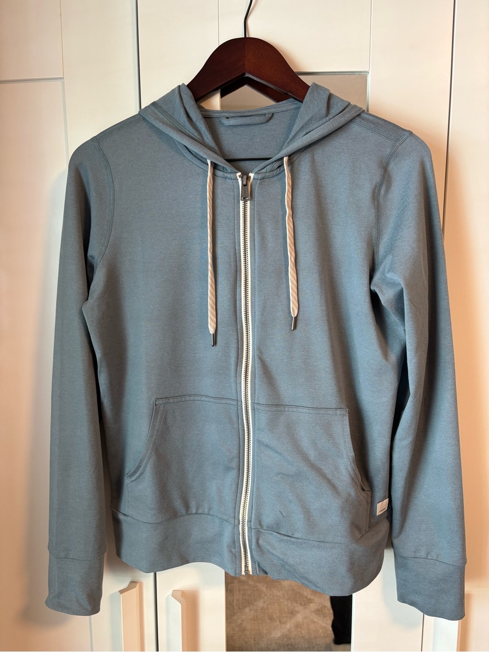 Vuori Halo Performance Hoodie 2.0 Top Zip Front Size XS Smoke Blue